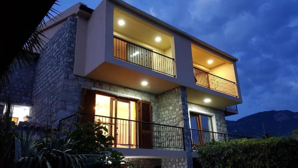 Reina Apartman Petrovac Kültér fotó