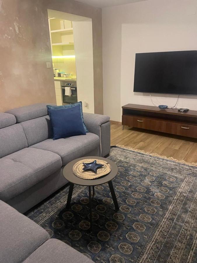 Reina Apartman Petrovac Kültér fotó