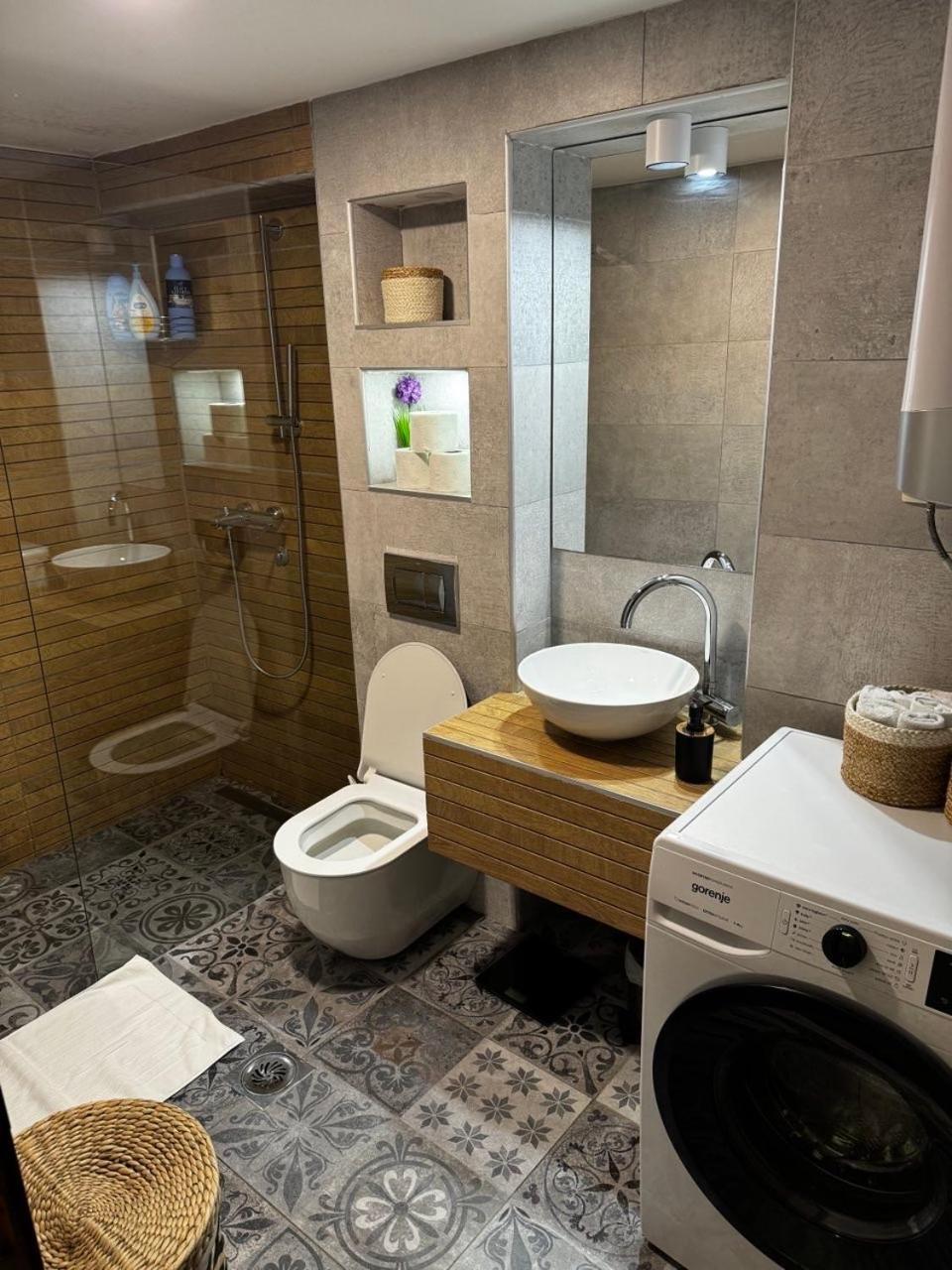 Reina Apartman Petrovac Kültér fotó