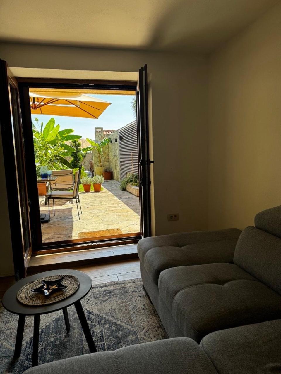 Reina Apartman Petrovac Kültér fotó