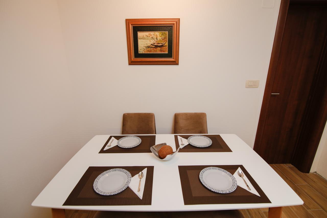 Reina Apartman Petrovac Kültér fotó